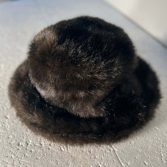 Preston & York NWT OSFA Dark Brown Vegan Fur Bucket Hat Warm Chic Russian - Picture 1 of 6